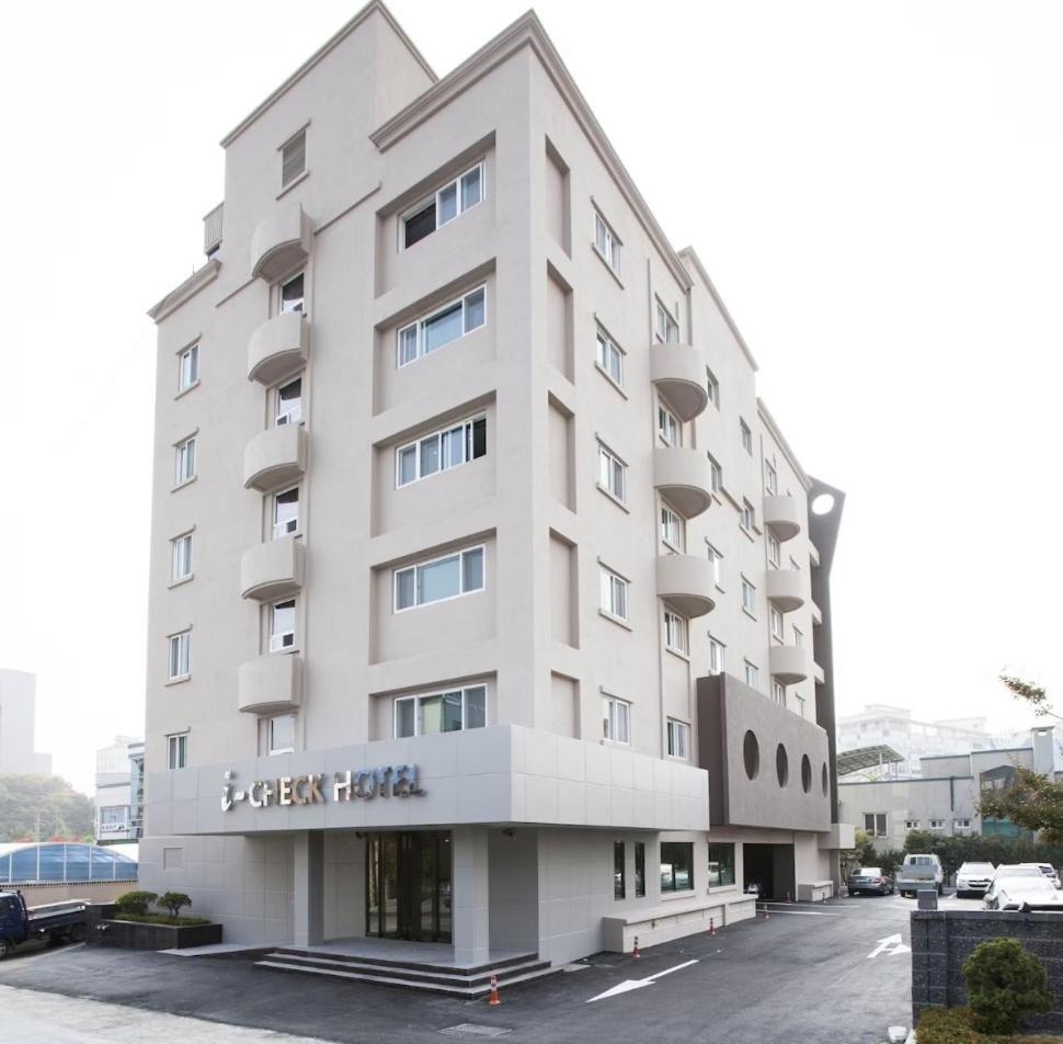 I-Check Hyunjin Hotel Donghae Eksteriør bilde