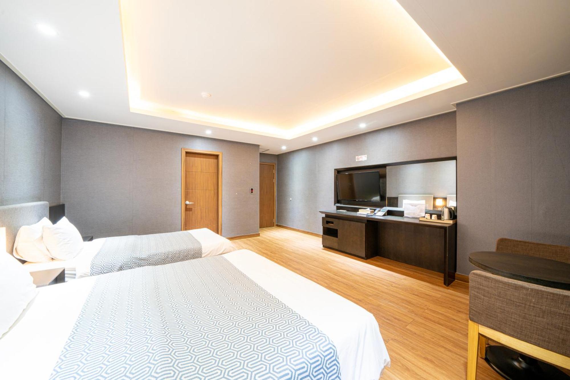 I-Check Hyunjin Hotel Donghae Eksteriør bilde