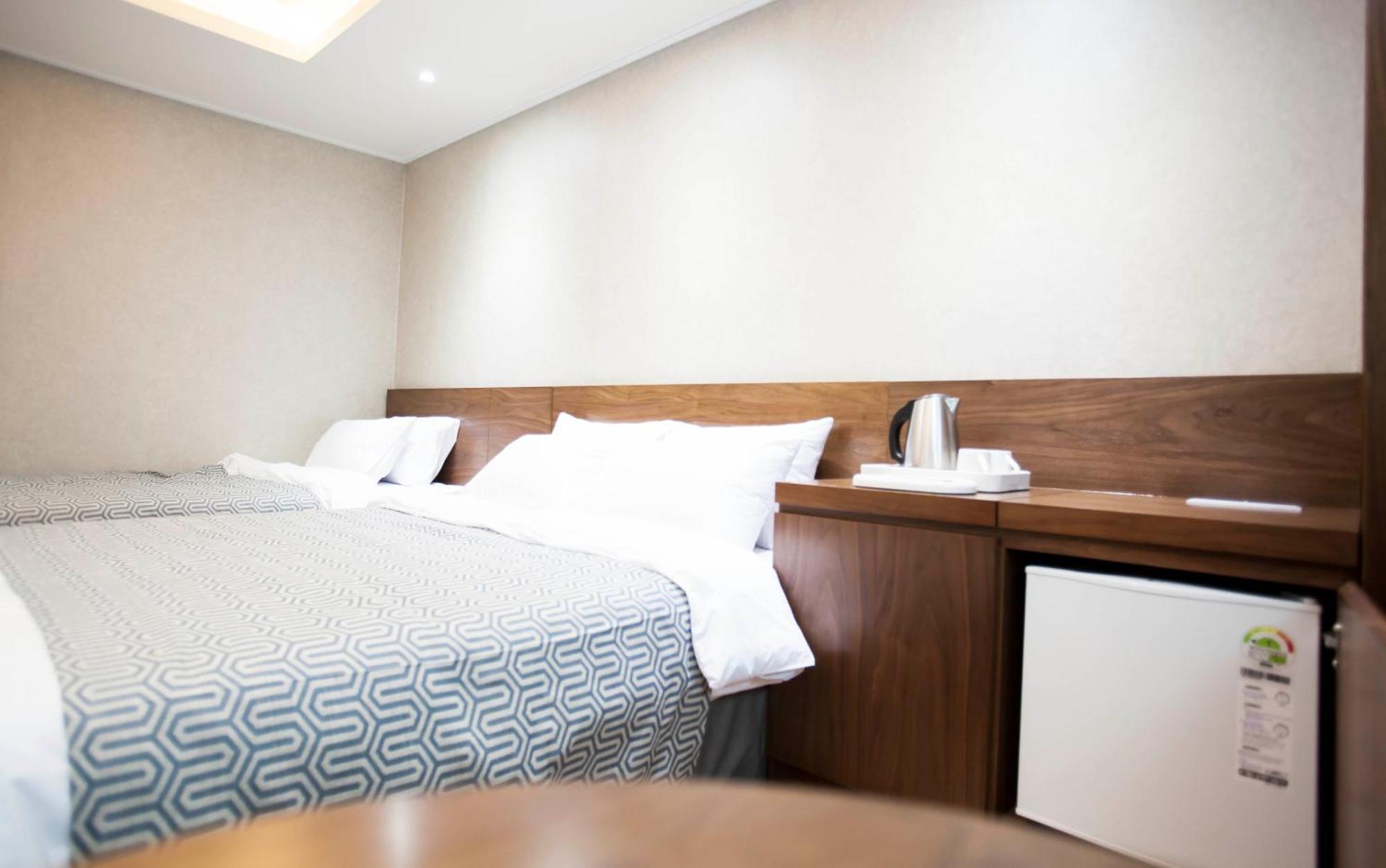 I-Check Hyunjin Hotel Donghae Eksteriør bilde