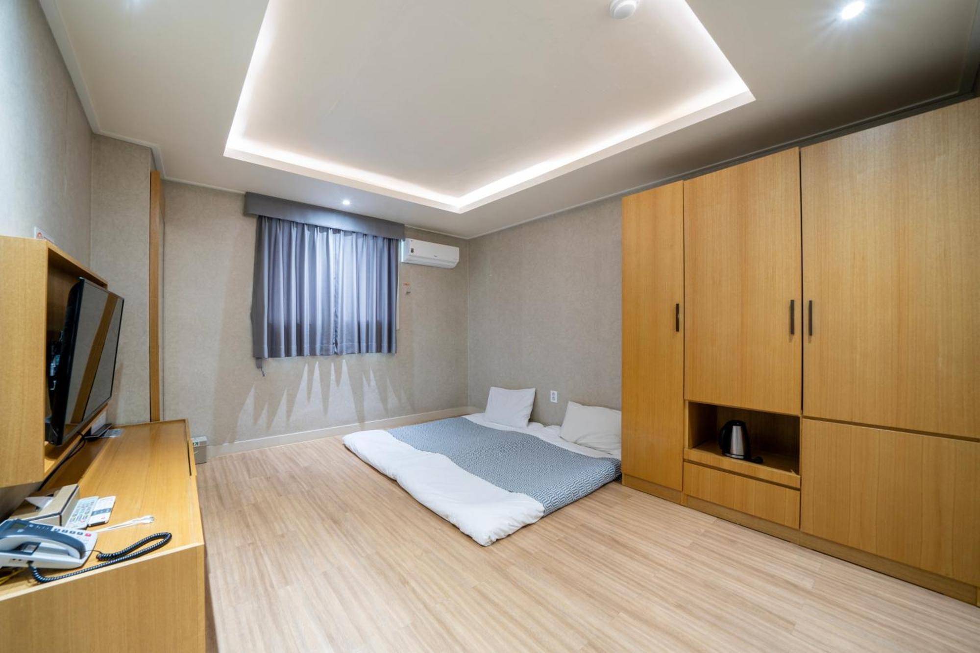 I-Check Hyunjin Hotel Donghae Eksteriør bilde