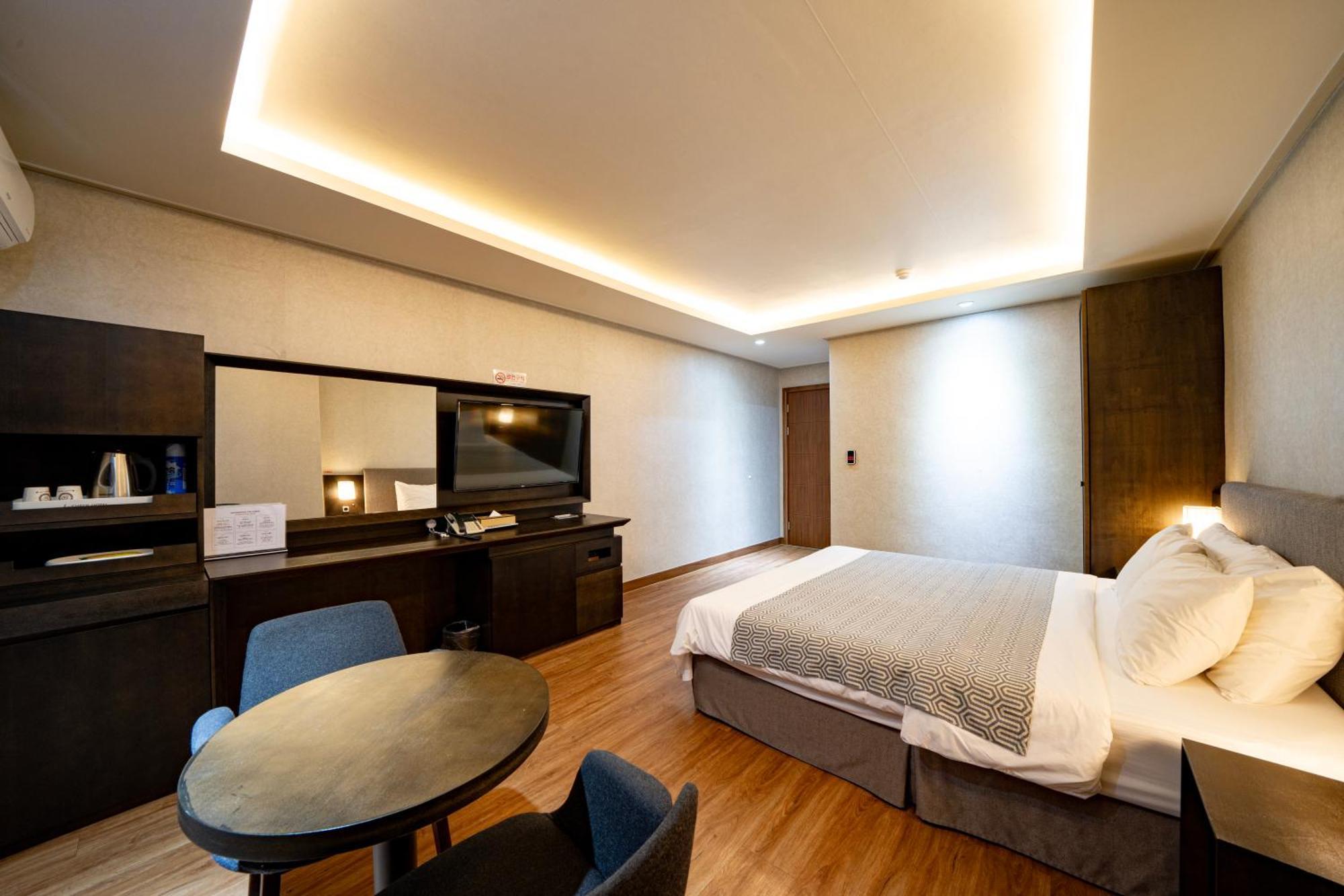 I-Check Hyunjin Hotel Donghae Eksteriør bilde