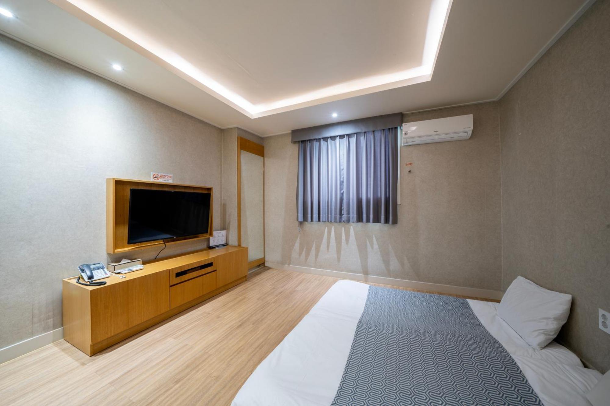 I-Check Hyunjin Hotel Donghae Eksteriør bilde