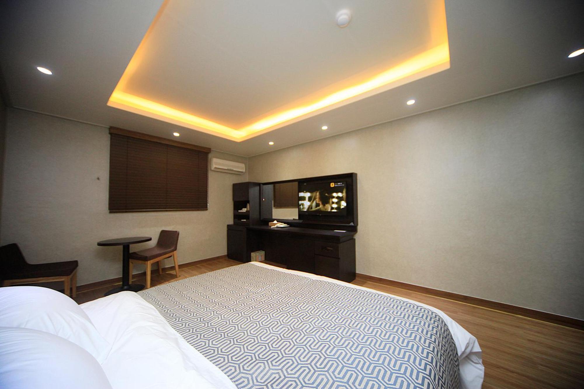 I-Check Hyunjin Hotel Donghae Eksteriør bilde